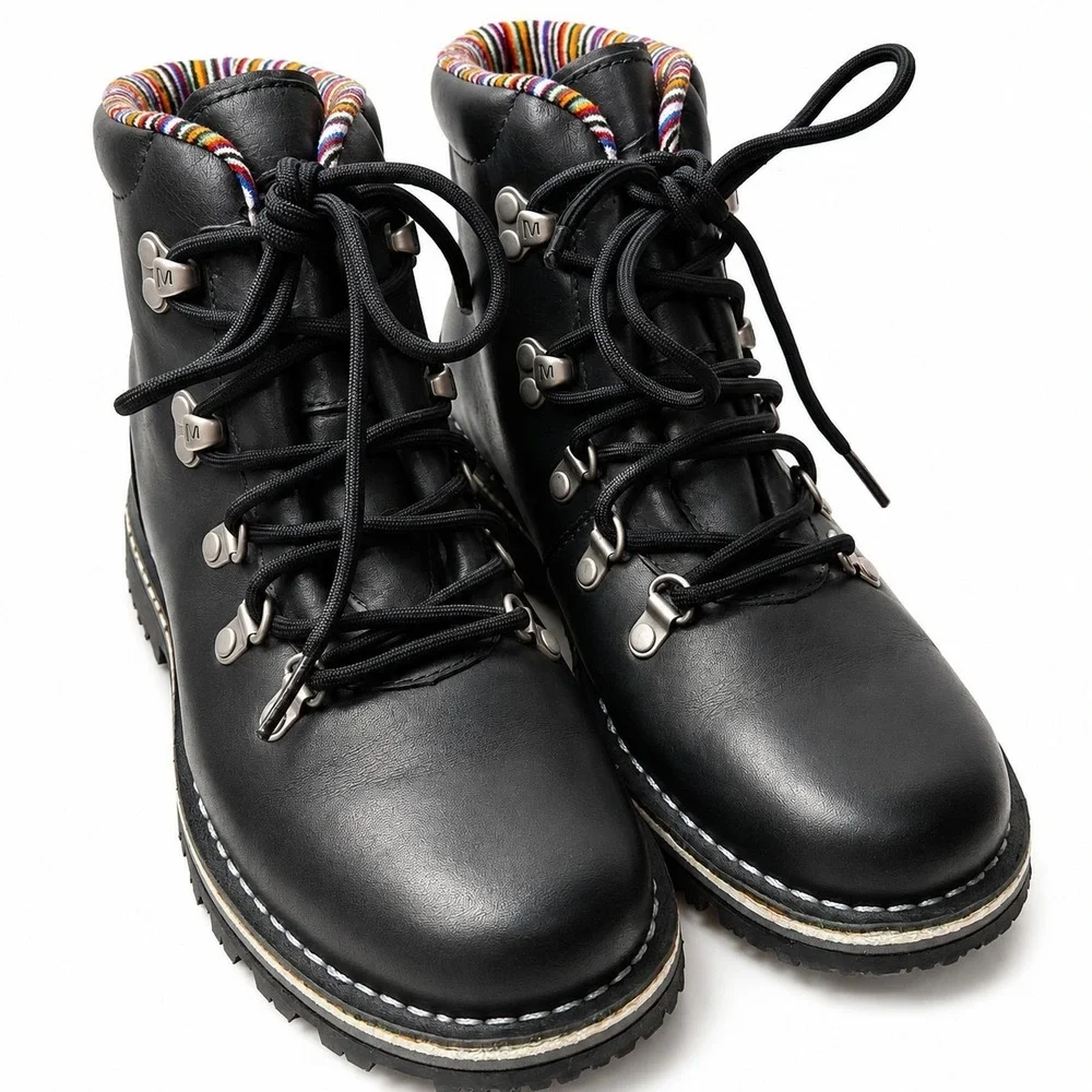 MERRELL Wilderness Valley Performance Boot Womens Sz 7 Black Leather Vibram Sole